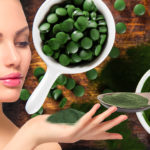 Chlorella pyrenoidosa je jednobuněčná sladkovodní řasa s velkým obsahem bílkovin a patří mezi zelené supotraviny jako zelená pšenice nebo ječmen.