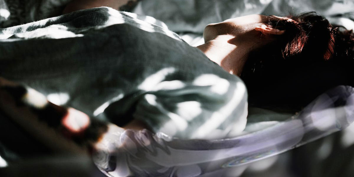 Jako pomůcky tady byla dilda prý již před 2500 lety. Přesto jsou dnes trochu ve stínu vibrátorů, což vlastně není nic jiného, než dildo s přidanou hodnotou – s vibracemi. Avšak tato rádoby funkčnost navíc nemusí být vždy vítanou.