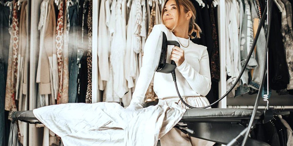 Klasické žehlení nestačí. Žehlicí systém LAURASTAR posouvá péči o prádlo dál
