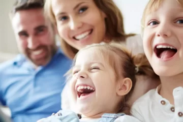 Pojďte zjistit, na co máte nárok a jak si své peníze co nejsnadnějším způsobem nárokovat. Jde to dokonce i zpětně. Jak na dětské přídavky ze zahraničí?