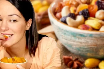 Sušené ovoce a semínka jsou v jídelníčku bohatým zdrojem důležitých vitamínů, minerálu a rovněž vlákniny. Zejména na podzim a v zimě.